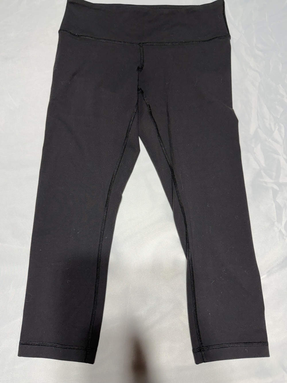 Women’s Black Lululemon Capri Leggings
